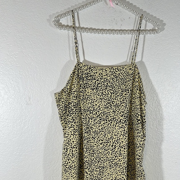 Volcom Women’s Cheetah Print Dress Size Large - Picture 4 of 12